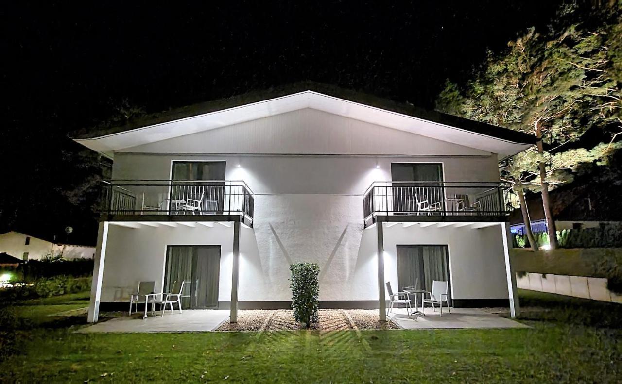 Art&Galerie Hotel Lenz Plauer See Fuenfseen Exterior foto