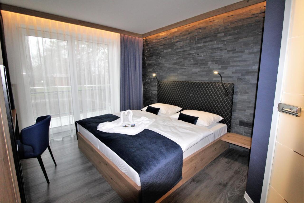 Art&Galerie Hotel Lenz Plauer See Fuenfseen Exterior foto