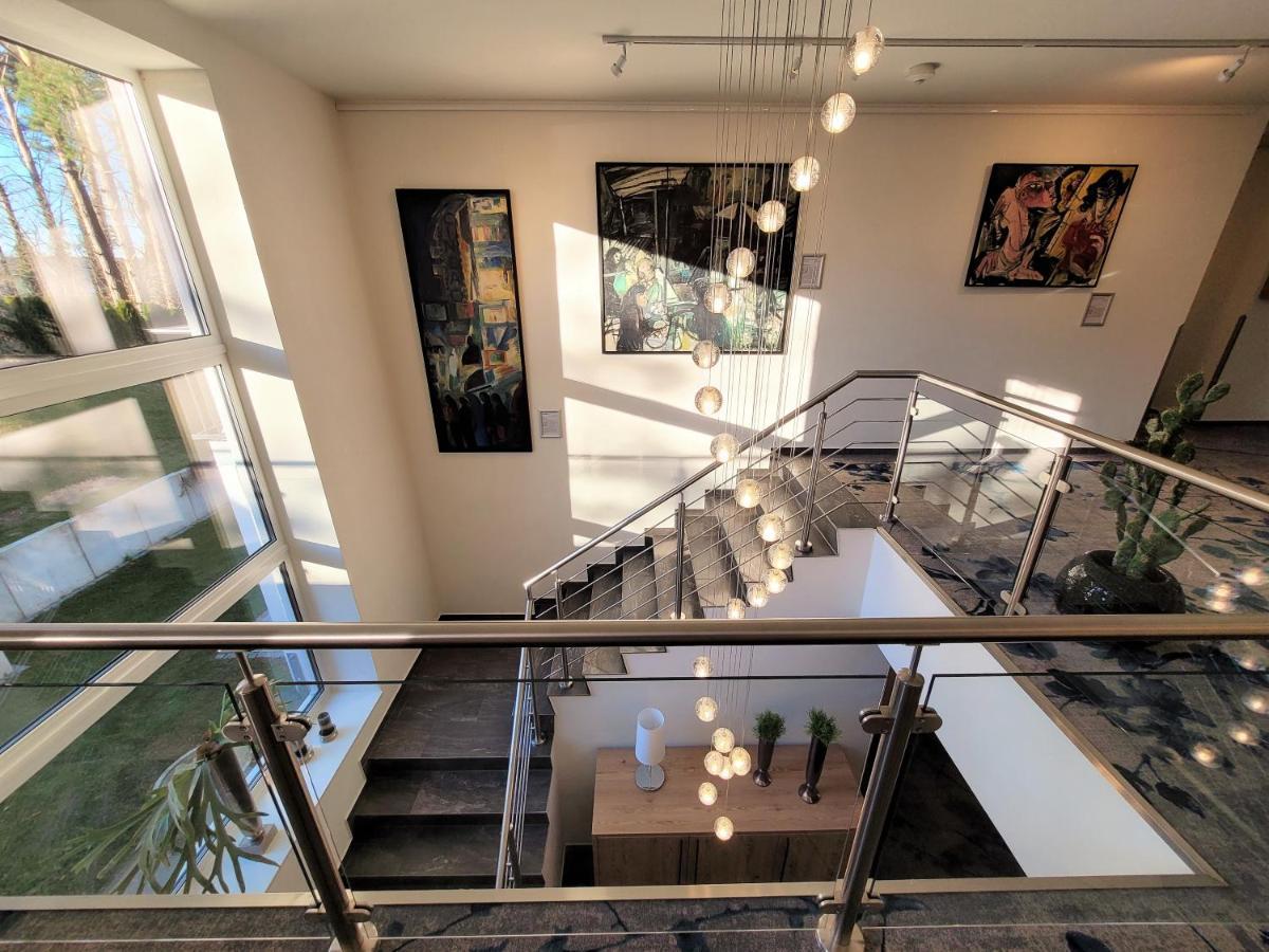 Art&Galerie Hotel Lenz Plauer See Fuenfseen Exterior foto